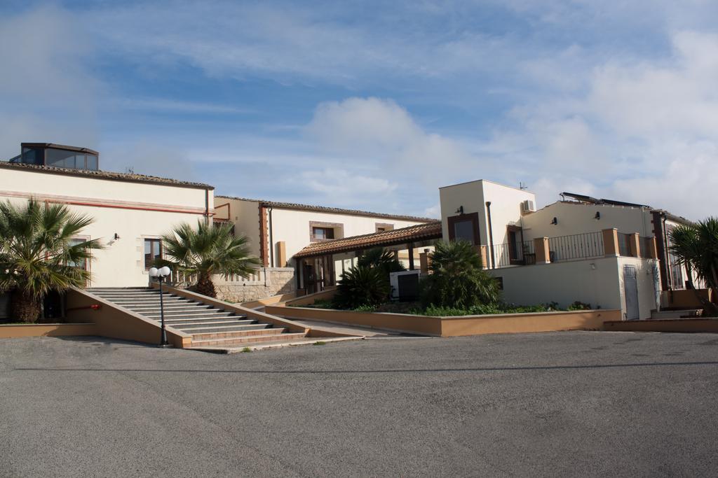 Domus Aurea Resort Ragusa Exterior foto